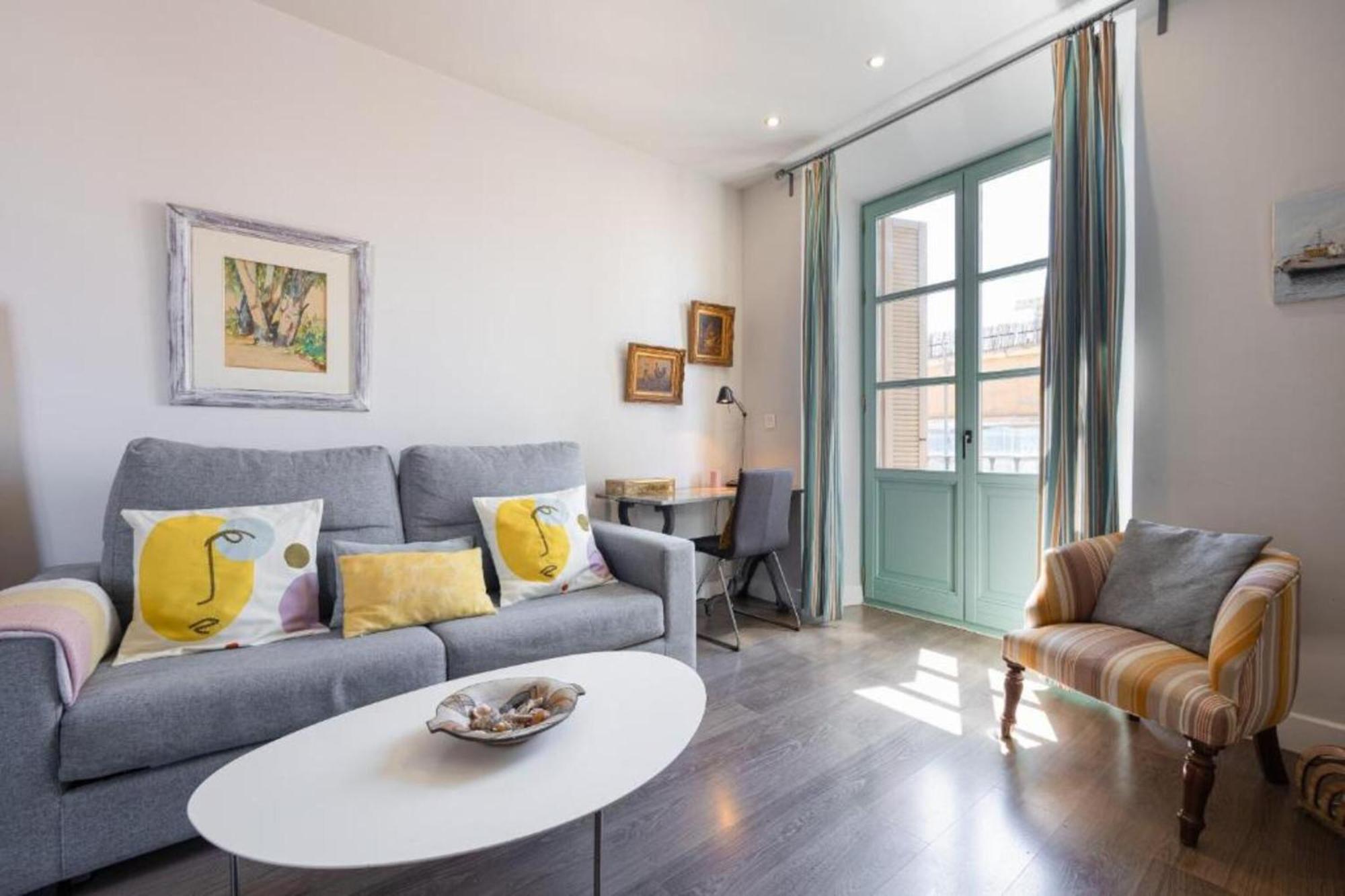 C20 - Adorable Apartment In The Center With Sun Terrace Málaga Eksteriør billede